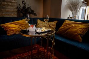 Champagne Bar Old Town Tallinn - b flipped DSC5904